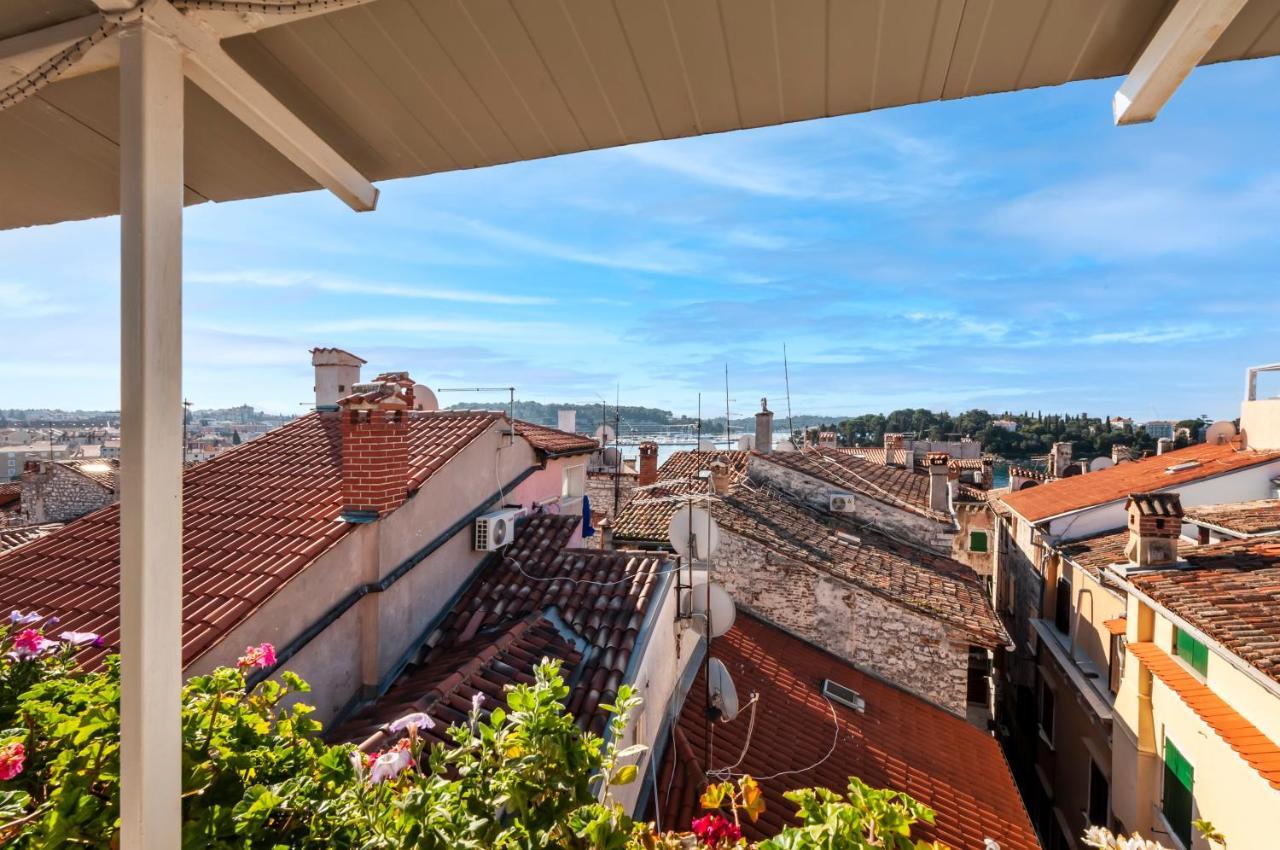 Studio Apartment Sunce Rovigno Esterno foto